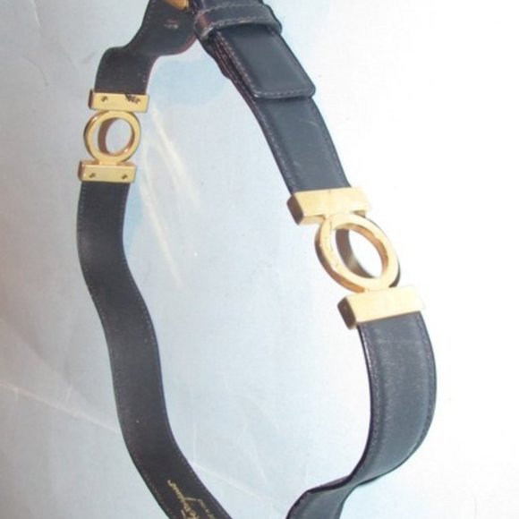 Salvatore Ferragamo Black 'Gancini' Vintage - Picture 8 of 8